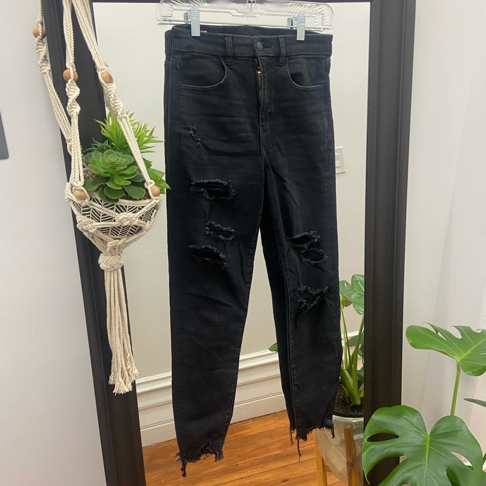 AE women’s high waisted jeans